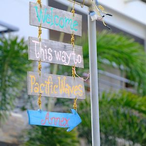 Pacific Waves Inn